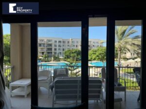 27,675,000 ج.م شاليه للبيع مفروش في مراسي الساحل الشمالي مباشرةً على حمام السباحة