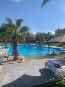 بنتهاوس للبيع في أمواج بحري، بإطلالة مباشرة على حمام السباحة، خطوات من الأكوا، 3 غرف و2 حمام، تراس بحري وروف مجهز، موقع مميز وسعر لقطة. 10,300,000 ج.م