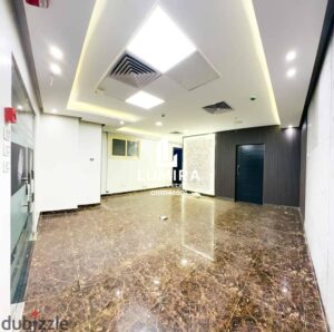 450,000 ج.م مقر اداري للايجار 600م في شيراتون بالتكيفات مبني زجاجي اداري رسمي موقع مميز جدا