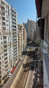 29,000 ج.م فرصه متتعوضش للإيجار بلوران على الترام وفيو سان ستيفانو شقه ٤ غرف 220 م٢ عمارة براند أول سكن شامله باكية جراج للصفوه و الأسر الراقيه هواة المساحات الكبيره مباشر على شارع عبدالسلام عارف و فيو ترام مباشر تفاصيل :- • 4 غرف • ريسبشن 3 قطع . • 2 حما