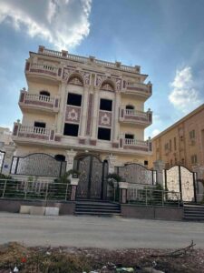 6,000,000 ج.م شقة في أميز مكان في السياحية خلف مول العرب وتوكيل مرسيدس من المالك مباشر بدون عمولة