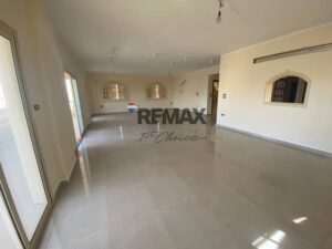 شقه للايجار بالشروق مساحه ٤٠٠ متر 25,000 ج.م