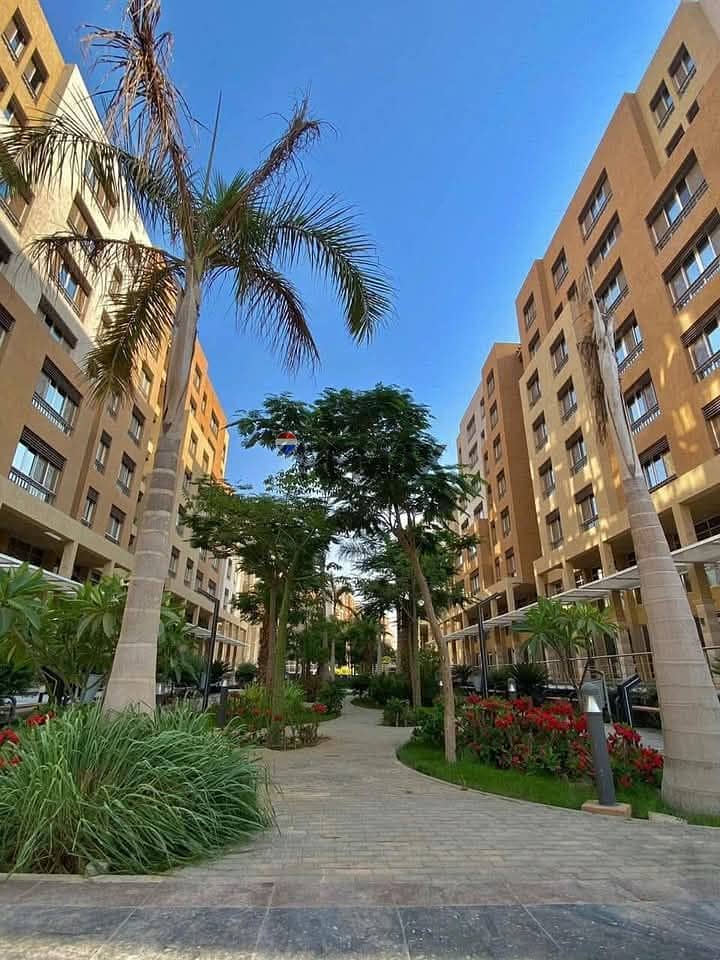 شقة لقطة للبيع في العاصمة الإدارية – كمبوند المقصد 0