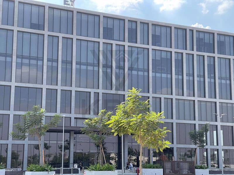 مكتب اداري فيو بلازا متشطب للايجار338,800الف شهريا في كايرو فيستيفال سيتى 0