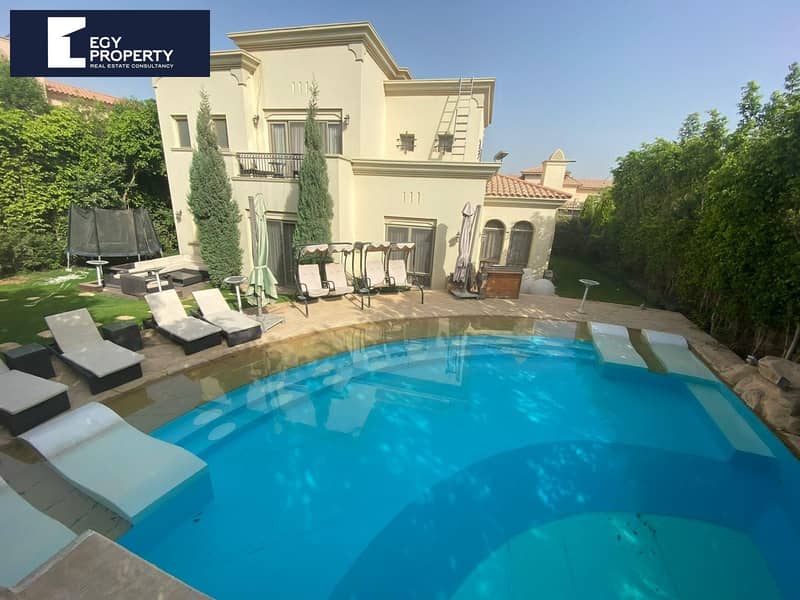 فيلا للبيع في ألبا سبنديا أب تاون كايرو متشطبة مع حمام سباحة خاص 0