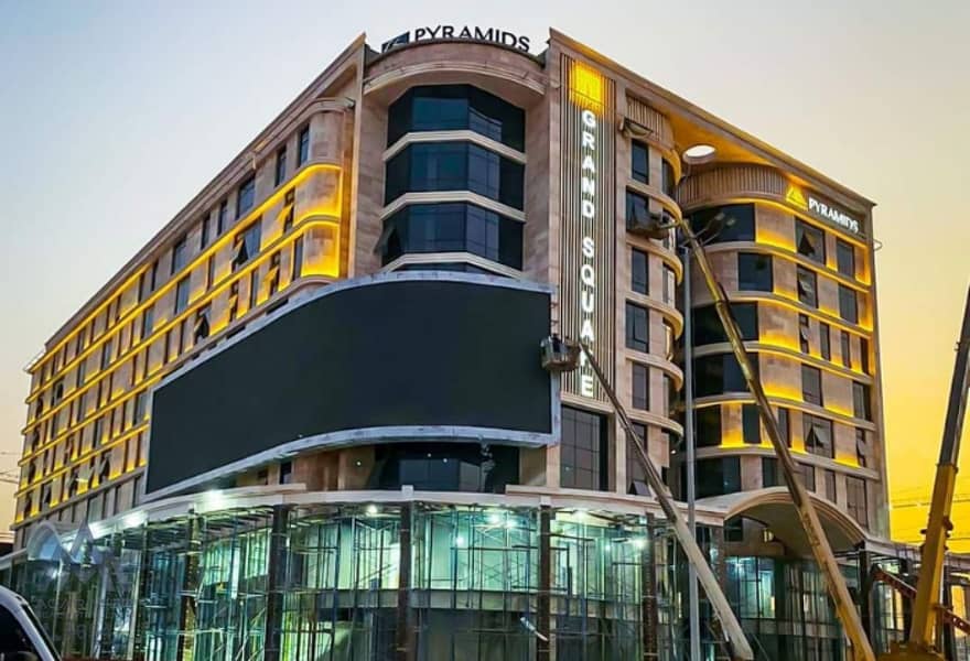 مكتب إداري 10 متر للبيع في جراند سكوير بالعاصمة الإدارية الجديدة 0