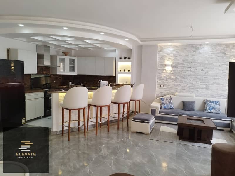 2 نوم مفروش بالكامل ارضي بجاردن كمبوند ستون التجمع الخامس 0