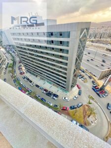 بنتهاوس فيو مفتوح علي الدائري مباشرة في اهم كمبوند علي دائري المعادي في قلب برندات عالميه شغاله من اول يوم 7,500,000 ج.م