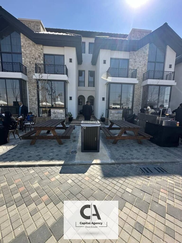 فيلا للبيع استلام فوري في التجمع الخامس قلب الجولدن اسكوير بسعر الكاش او ادفع مقدم 30% واقساط متساويه  في ذا مارك  قريب من الجامعه الامريكيه The MarQ 0