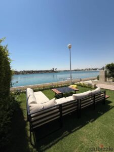 فيلا للبيع في مارينا 5 أول صف على البحيرة الصخرية – موقع مميز 24,000,000 ج.م