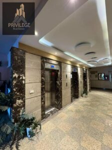 للايجار السكنى بالمعادى كمبوند راقى ١٧٥ متر مكيفه بالكامل تشطيب سوبر لوكس 18,000 ج.م