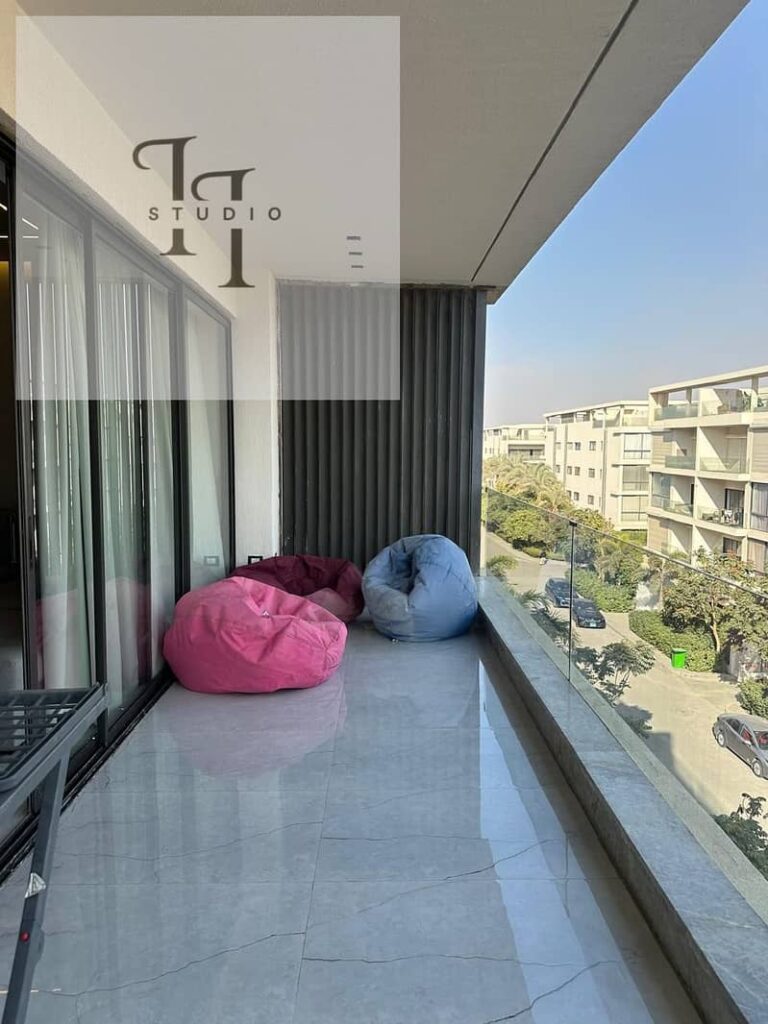 شقة للايجار مفروشة بالكامل موديرن للايجار فى ليك فيو التجمع الخامس القاهرة الجديدة 0