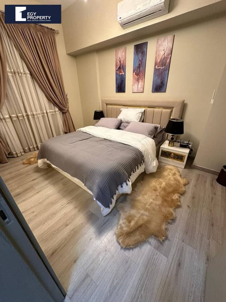 فيلا للبيع مفروشة في البروج بالشروق القاهرة الجديدة بسعر أقل من السوق. 0