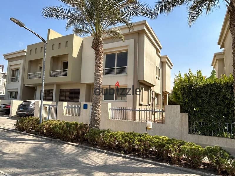فيلا توين هاوس للبيع في كايرو فيستيفال سيتي 0