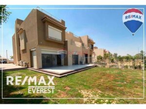 فيلا توين هاوس في بالم هيلز جولف اكستنشن 110,000 ج.م