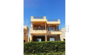 فيلا للبيع بحديقة أول صف على البحر – رؤية كاملة للبحر– لاجولي مارينا – العين السخنة 9,000,000 ج.م