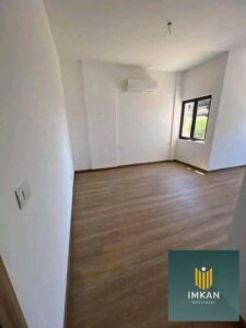 شقه للبيع استلام فوري بالتقسيط علي اطول فتره سداد في كمبوند سراي sarai سور في سور مع مدينتي -مدينه المستقبل علي دقايق من الجامعه الامريكيه 4,100,000 ج.م