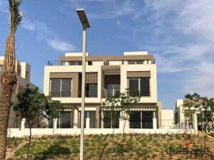 اميز واقل سعر توين هاوس في بالم هيلز نيو كايرو جاهزة للمعاينة الفورية برايم لوكيشن في الكمبوند 19,000,000 ج.م