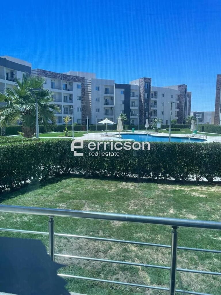 بنتهاوس 90 + 90 روف  بحري صريح   ڨيو بحر  البيع بالفرش والاجهزه  مارسيليا بيتش 4 0