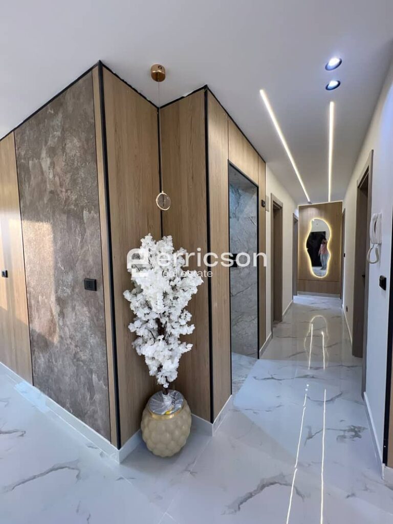 شقة بتشطيب فندقي فاخر في أرقى مناطق مدينتي  تشطيب خاص بالكامل 0