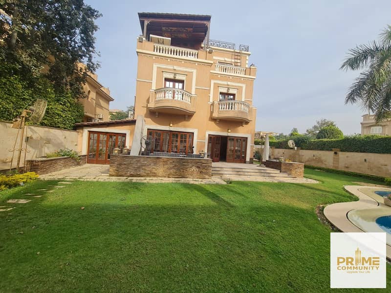 فيلا بتشطيب رائع وفرش راقي والأجهزة وحمام سباحة خاص للايجار بموقع مميز بمينا جاردن 6 اكتوبر الحي المتميز Villa fully furnished for rent in Mena garden 0