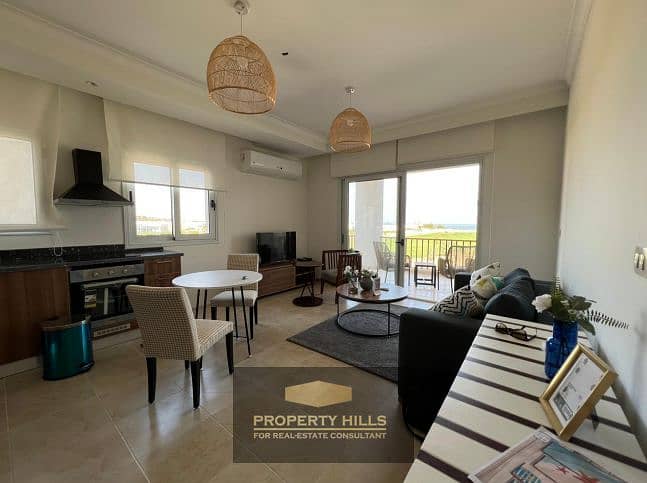 فيلا تاون هاوس صف اول ع البحر متشطبه بالكامل استلام فوري في مكادي هايتس البحر الاحمر 0