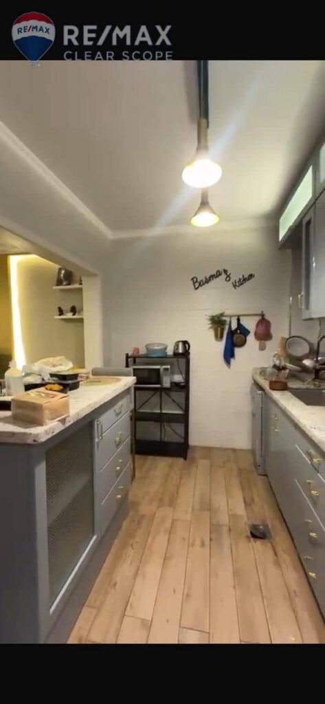 شقة 2 نوم مع حديقة للبيع في Stone Residence 0