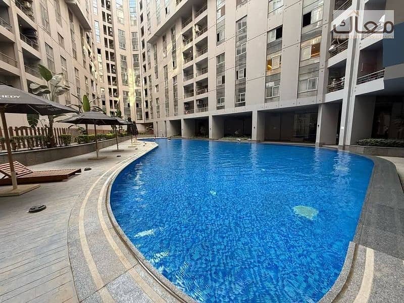 شقة لقطة استلام فوري  بمقدم 15% فقط علي دائري المعادي 0