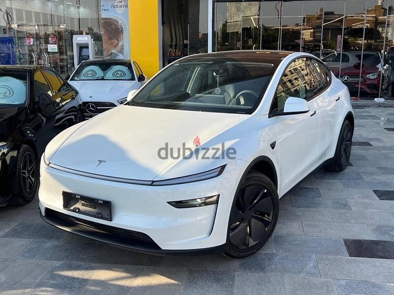 Tesla Model Y 2025 0