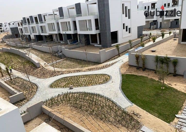 للايجار فيلا تاون هاوس 320م مفروشة بالكامل - في كمبوند جولز انرشيا 6 اكتوبر 0