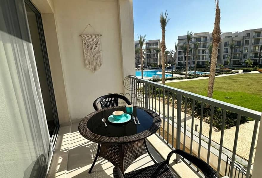 شاليه مميز مفروش بالكامل في ليّا - مراسي (إطلالة مباشرة على حمام السباحة) 0