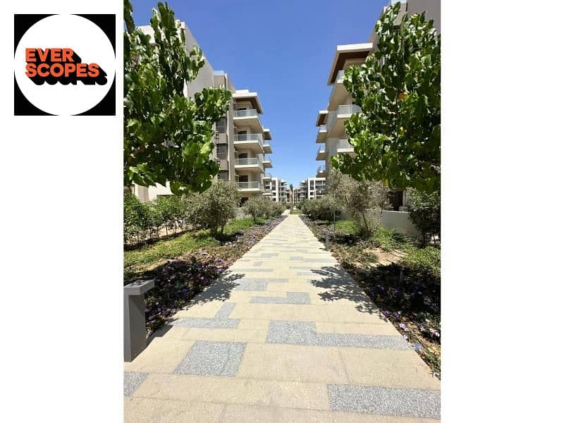 شقه متشطبه بالكامل استلام فوري  للبيع بقلب الجولدن سكوير التجمع الخامس 0