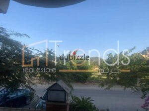 شقه أرضي للايجار متشطبة بالكامل جاهزه لاستلام ف جنوب الاكاديميه (و) بالتكييفات والمطبخ استلام فوري التجمع الخامس 35,000 ج.م