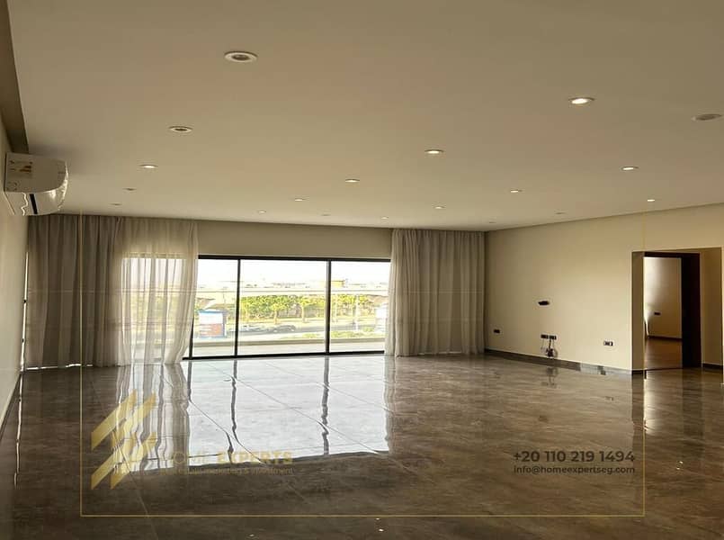 شقة للإيجار في ليك فيو ريزيدنس بمطبخ وتكييفات 0