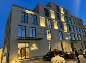 مكتب إداري مميز للإيجار (72 متر مربع) في قلب District 5 108,000 ج.م