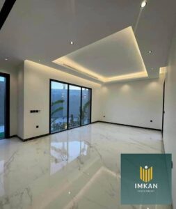 شقه بموقع مميز جدا للبيع ارضي بجاردن في مصر الجديده حي شيراتون في كمبوند ايزولا isola علي شارع الصاعقه وعلي دقايق من المطار 9,600,000 ج.م