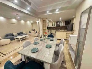 شقة مفروشة فاخرة للإيجار اليومي للعائلات في الشيخ زايد 5,000 ج.م