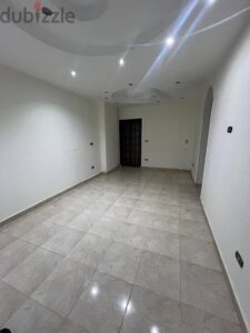 9,000 ج.م شقه للايجار ١١٠ متر في الهضبه الوسطي المقطم تقسيم المستقبل