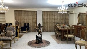 شقة 250 م في شارع متفرع من عباس العقاد في مدينة نصر 5,500,000 ج.م