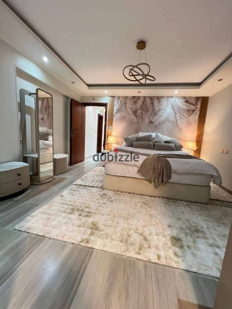 امتلك شقه فاخره 147م فيو لاندسكيب دايركت  شقه للبيع في القاهره الجديده أميز لوكيشن في التجمع الخامس على شارع التسعين دايركت و دار مصر 0