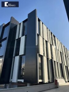 مكتب للبيع 75 م في هايد بارك التجمع الخامس باقل مقدم و اقل سعر 13,994,000 ج.م