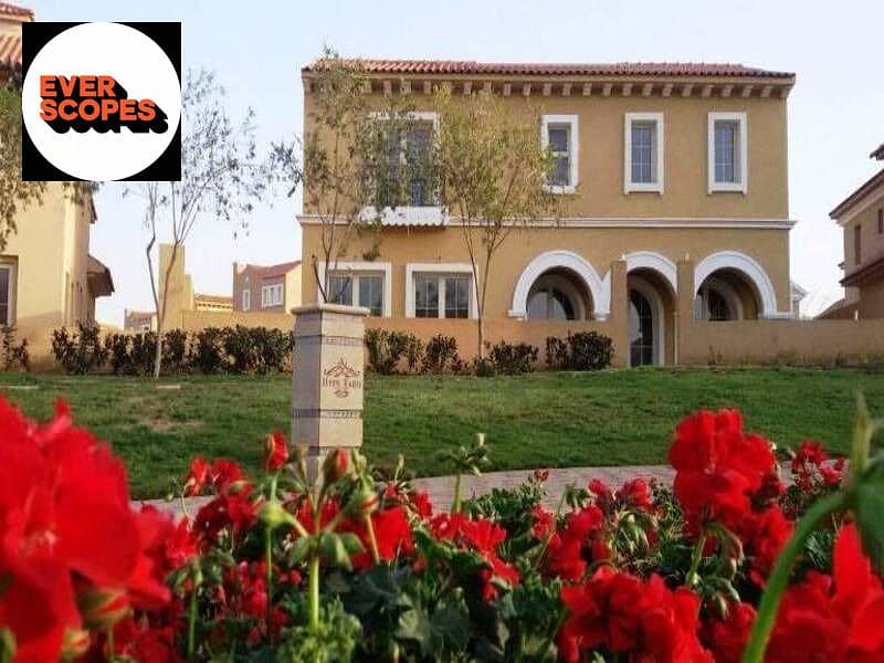 تاون هاوس للبيع في قلب التجمع الخامس في كمبوند ( هايد بارك ) 0