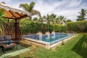 فيلا مفروشة للإيجار اليومي في كمبوند الجريا بيفرلي هيلز الشيخ زايد 20,000 ج.م