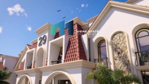 إستوديو بحري صريح جنب الـ club house فيو لاجون ولاند إسكيب 2,700,000 ج.م