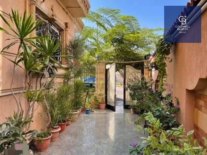 شقة400م للبيع في جنوب الاكاديمية بسعر مميز متشطبة بالكامل واستلام فوري في اميز لوكيشن في التجمع الخامس 0