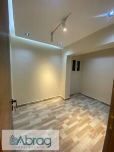 للبيع شقة 130 م بالتشطيب الحي 16 الشيخ زايد 3,500,000 ج.م