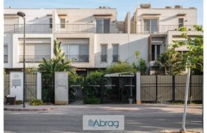 تاون هاوس مفروش للايجار في ويست تاون سوديك ( اجهزة و اثاث فاخر ) 170,000 ج.م