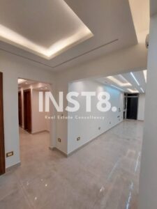 شقة 3غرف بالمطبخ والتكييفات للايجار في هايد بارك 45,000 ج.م