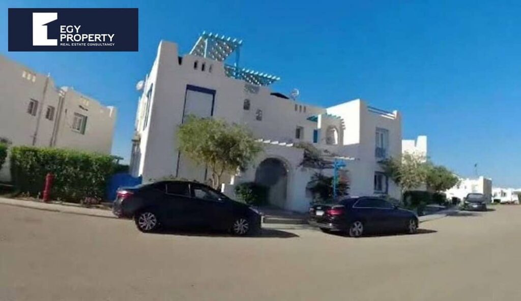 فيلا مستقلة للبيع جاهزة للسكن في ماونتن فيو  رأس الحكمة 0