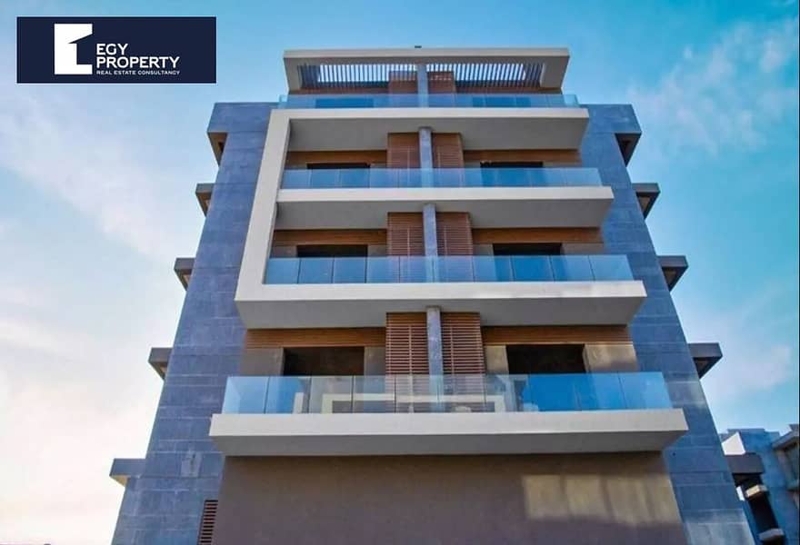 شقه للبيع في الباتيو اورو التجمع الخامس فيو حمام سباحه باقل سعر في السوق 0